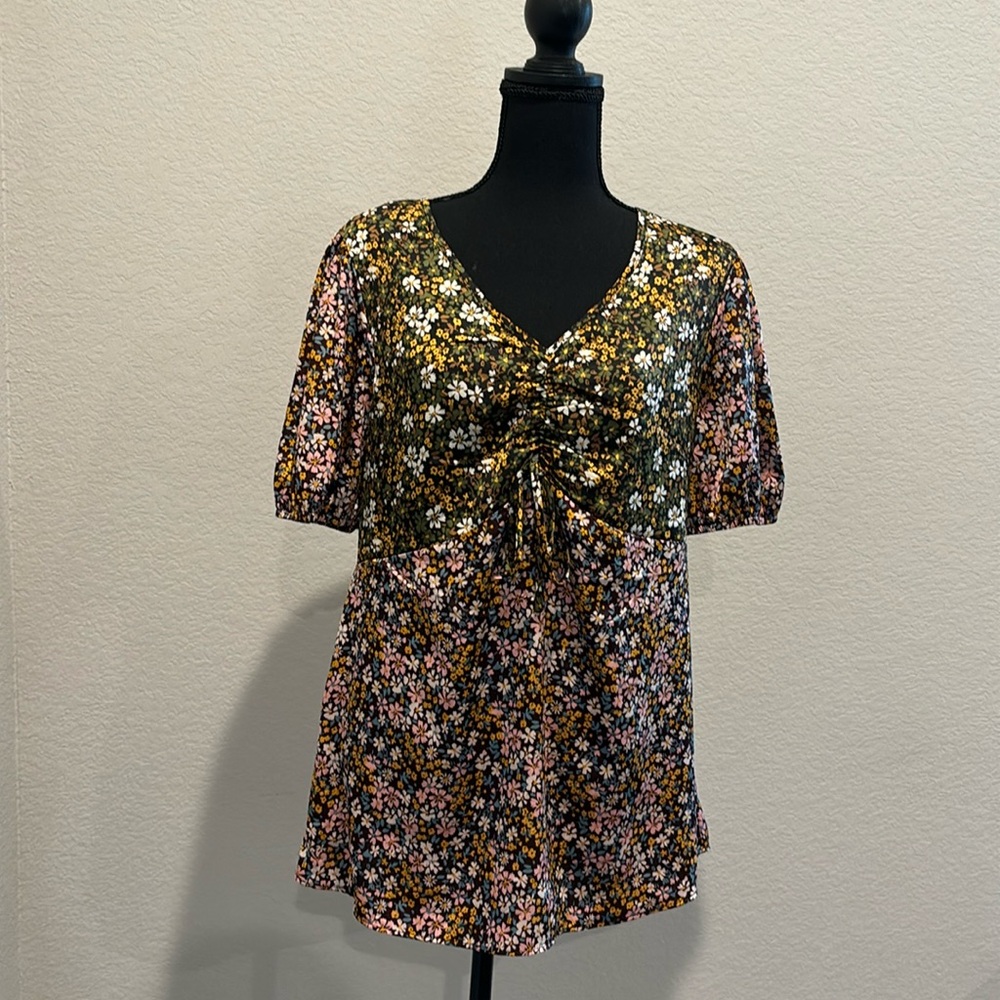 CATO Women’s Floral Print Short Sleeve Blouse.